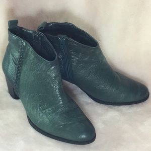 Earth Cypress Ankle Boots - Forest Green